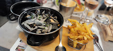 Moules-frites du Restaurant L’ Escapade à Luc-sur-Mer - n°1