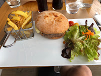 Hamburger du Restaurant Brasserie Tabac Le Français à Issoire - n°12