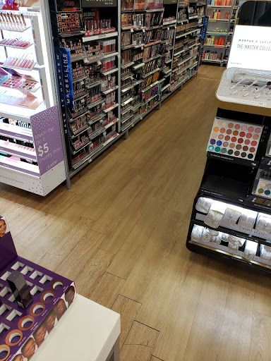 Shopping Mall «Fair City Mall», reviews and photos, 9650 Main Street, Fairfax, VA 22031, USA