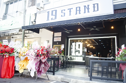 19 stand Bar and Bistro