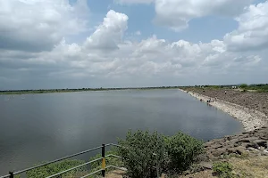 Bor river dam image