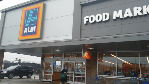 Supermarket «ALDI», reviews and photos, 3250 E Fayette St, Baltimore, MD 21224, USA