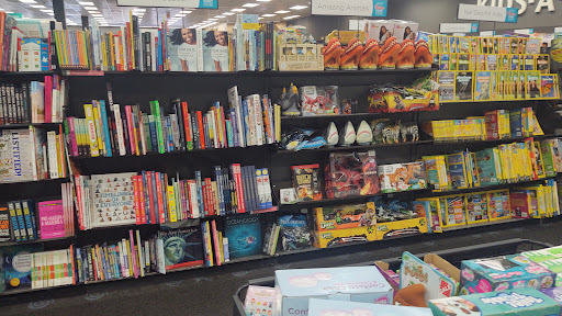 Book Store «Books-A-Million», reviews and photos, 3005 Clarendon Blvd, New Bern, NC 28562, USA