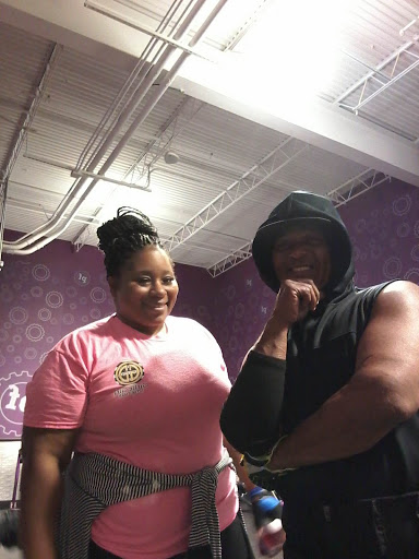 Gym «Planet Fitness - Groves, TX», reviews and photos, 4900 Twin City Hwy, Groves, TX 77619, USA