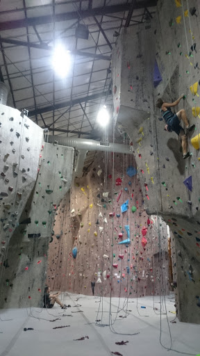 Rock Climbing Gym «MetroRock Climbing Center», reviews and photos, 69 Norman St #9, Everett, MA 02149, USA