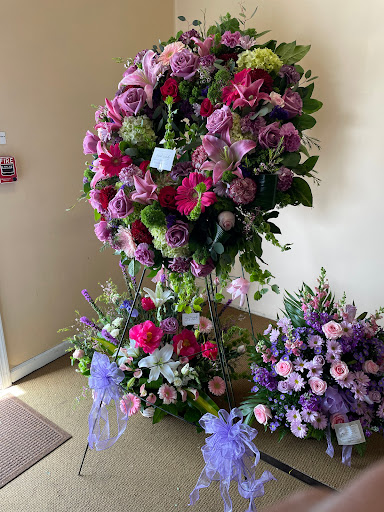 Funeral Home «Branch Funeral Home Smithtown», reviews and photos, 190 E Main St, Smithtown, NY 11787, USA