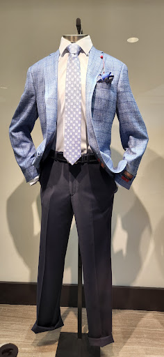 Shopping Mall «Mayfair», reviews and photos, 2500 N Mayfair Rd, Wauwatosa, WI 53226, USA