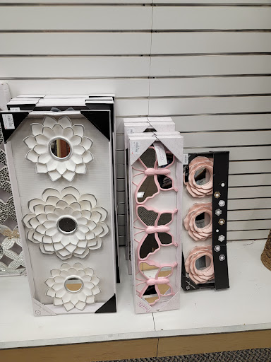 Clothing Store «Burlington Coat Factory», reviews and photos, 4801 McKnight Rd #42, Pittsburgh, PA 15237, USA