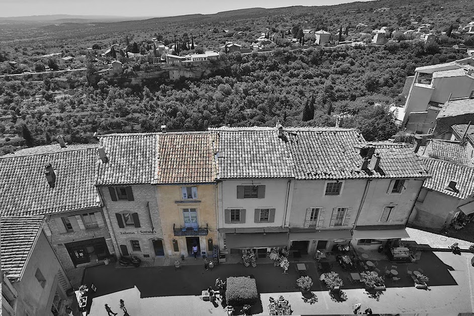 LES APPARTEMENTS DU CHATEAU à Gordes (Vaucluse 84)