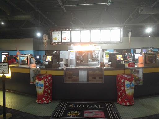 Movie Theater «Regal Cinemas Concord 10», reviews and photos, 282 Loudon Rd, Concord, NH 03301, USA