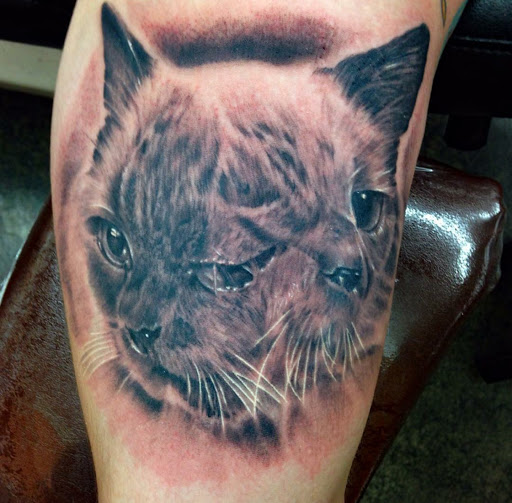 Tattoo Shop «Clandestine Rabbit Tattoo Studio», reviews and photos, 18424 Ventura Blvd, Tarzana, CA 91356, USA