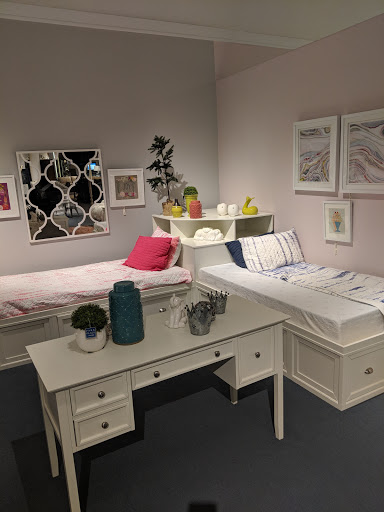 Furniture Store «City Furniture Boca Raton», reviews and photos, 3350 Airport Rd, Boca Raton, FL 33431, USA