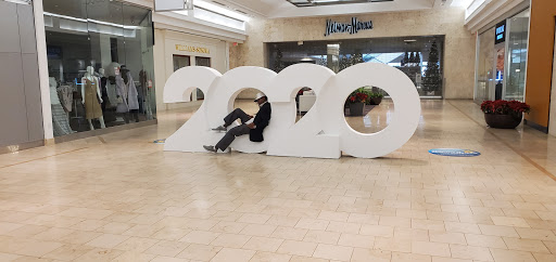 Clothing Store «Neiman Marcus», reviews and photos, 2442 E Sunrise Blvd, Fort Lauderdale, FL 33304, USA