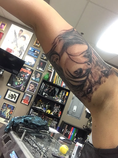 Tattoo Shop «Symmetry 6 Fine Art Studio», reviews and photos, 3349 Western Center Blvd #121, Fort Worth, TX 76137, USA