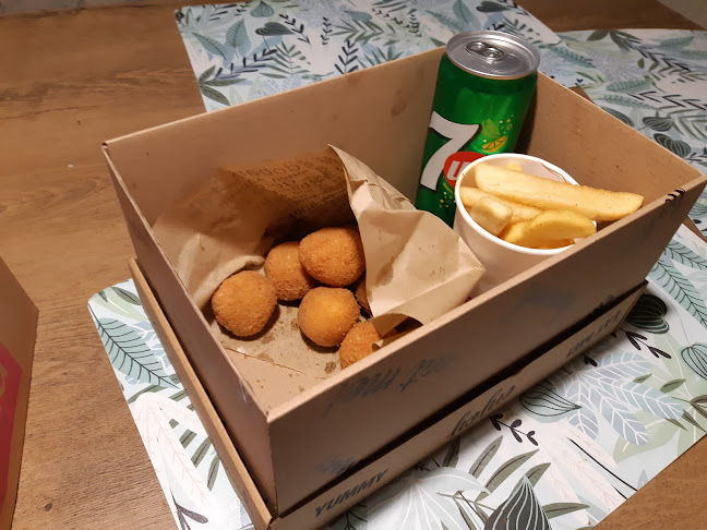 Opinii despre Dobos Burger & Chicken în Győr - Étterem