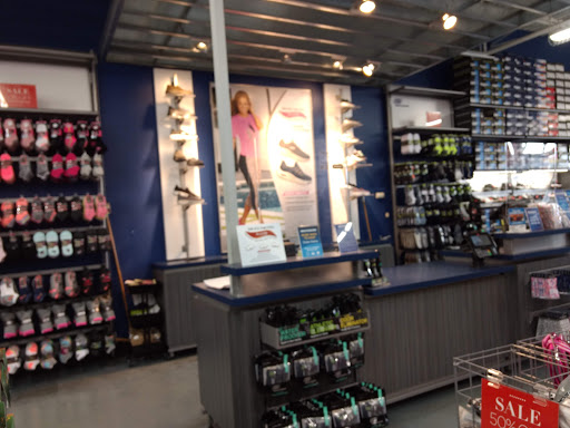 Shoe Store «SKECHERS Factory Outlet», reviews and photos, 537 Monmouth Rd, Jackson, NJ 08527, USA