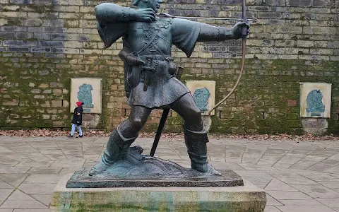 Robin Hood Statue image