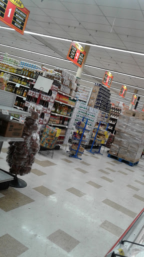 Supermarket «Fine Fare Supermarket», reviews and photos, 200 W Buttonwood St, Reading, PA 19601, USA