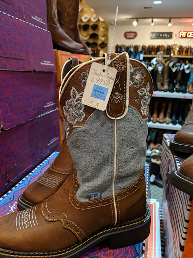Boot Store «Beth West», reviews and photos, 16315 WA-9, Snohomish, WA 98296, USA