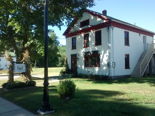 Furniture Store «Hitchcock Chair Co», reviews and photos, 13 Riverton Rd, Riverton, CT 06065, USA