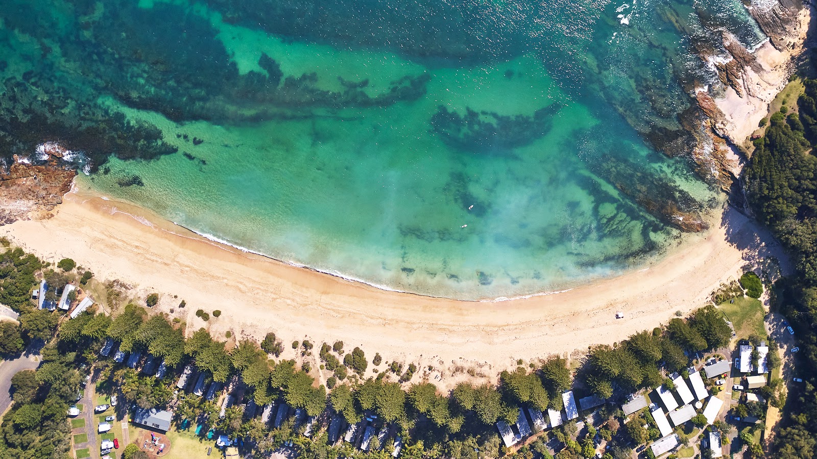 Foto von Mill Beach - guter haustierfreundlicher Ort für den Urlaub