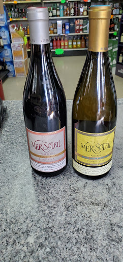 Liquor Store «Wine Vault», reviews and photos, 2 Fairbanks St, Framingham, MA 01701, USA