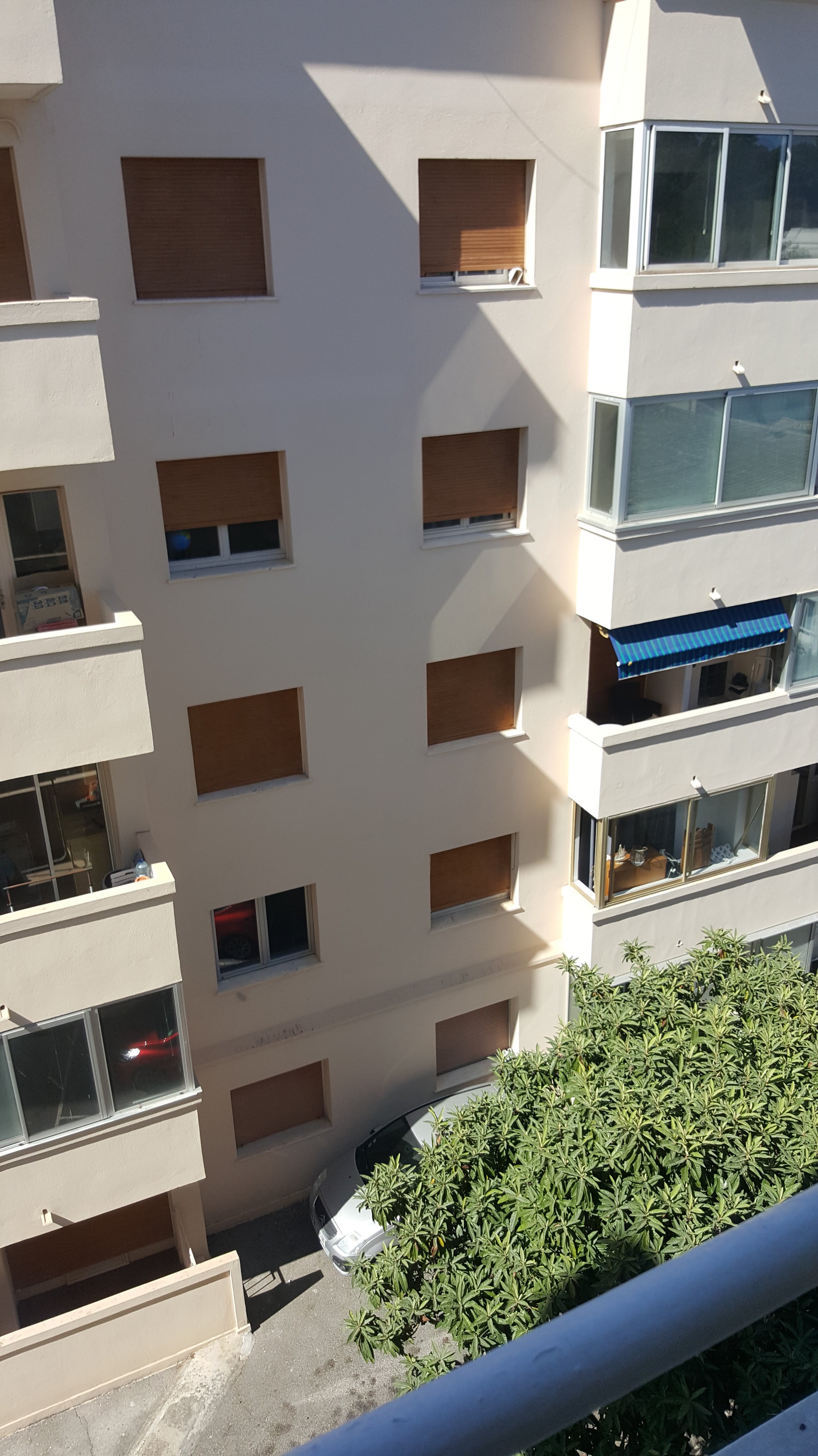 Photo n° 29 de l'avis de Raffles.u fait le 14/08/2017 à 14:06