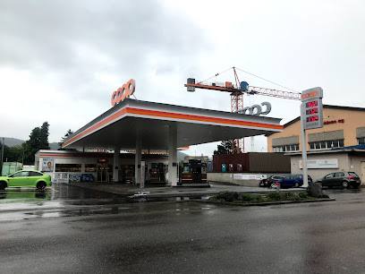 Coop Pronto Shop mit Tankstelle Dietikon Silbernstrasse