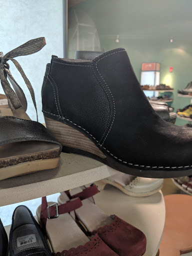Shoe Store «Dansko Company Store», reviews and photos, 33 Federal Blvd, West Grove, PA 19390, USA