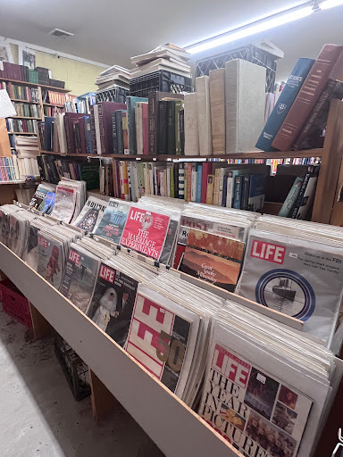 Used Book Store «The Book Garden», reviews and photos, 868 Monmouth Rd, Cream Ridge, NJ 08514, USA