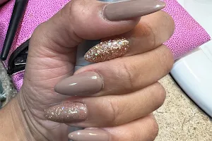 Elegant Nails & Spa image