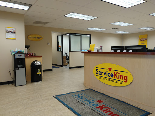 Auto Body Shop «Service King Collision Repair of Ocoee», reviews and photos, 321 Enterprise St, Ocoee, FL 34761, USA