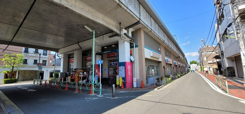 コーナンビーバートザン経堂店