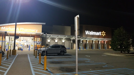 Department Store «Walmart Supercenter», reviews and photos, 29574 W Seven Mile Rd, Livonia, MI 48152, USA
