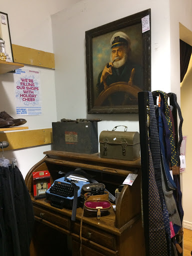 Thrift Store «Housing Works Thrift Shops», reviews and photos, 266 5th Ave, Brooklyn, NY 11215, USA