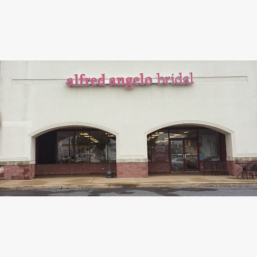 Alfred Angelo Bridal, 2084 Fruitville Pike, Lancaster, PA 17601, USA, 