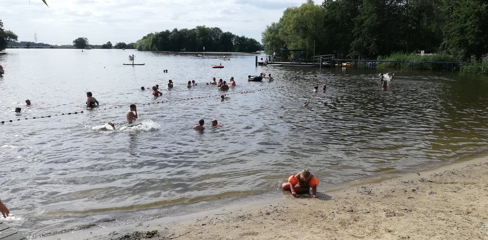 Foto de Ketziner Havelstrand área de servicios