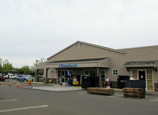 Thrift Store «Goodwill - Redwood Empire», reviews and photos, 6450 Hembree Ln, Windsor, CA 95492, USA
