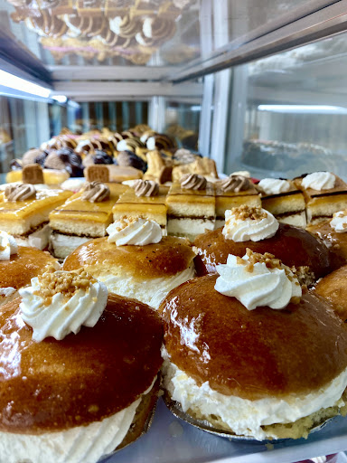 Horno Flomuz Confitería en Santiponce, Sevilla