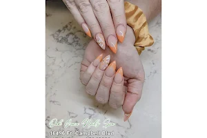 Oak Grove Nails Spa image