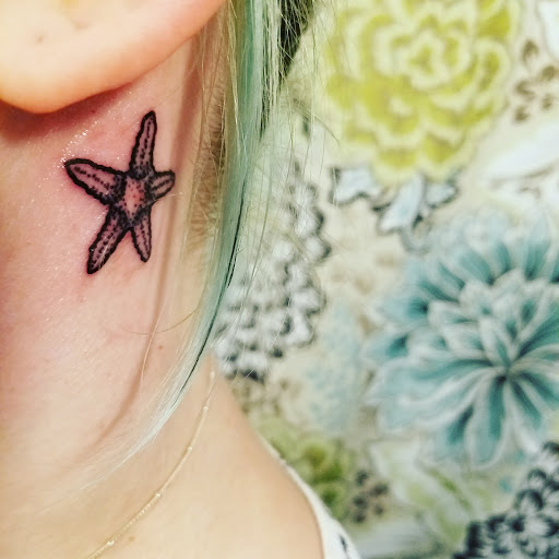 Tattoo Shop «Mind Crusher Tattoo», reviews and photos, 6705 N Clark St, Chicago, IL 60626, USA