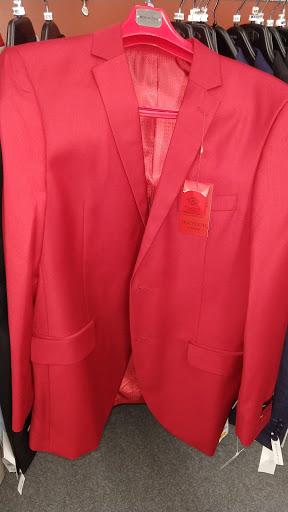 Clothing Store «K&G Fashion Superstore», reviews and photos, 80 Boston Post Rd #19, Orange, CT 06477, USA