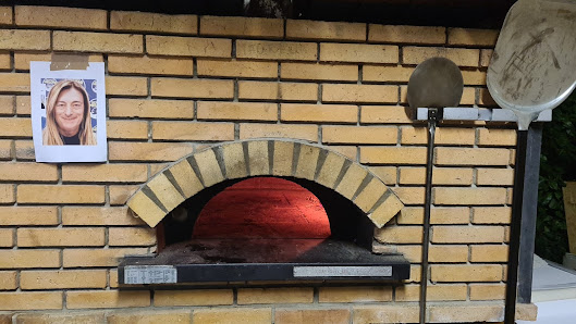 Pizzeria Mauréla Porto Ponecla, 24060 Predore BG, Italia