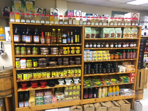 Tea Store «Coffee Tree & Tea Leaves Co», reviews and photos, 3752 N Broadway St, Chicago, IL 60613, USA