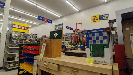 Hardware Store «Harbor Freight Tools», reviews and photos, 6808 W Greenfield Ave, West Allis, WI 53214, USA