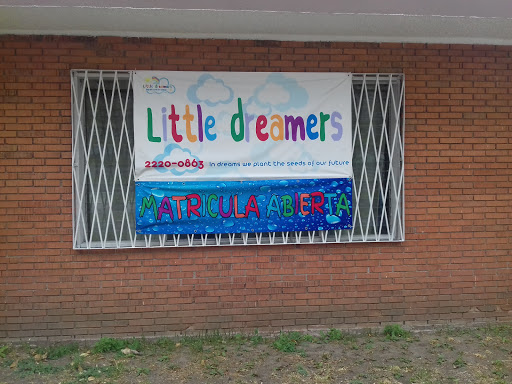 Kinder Little Dreamers