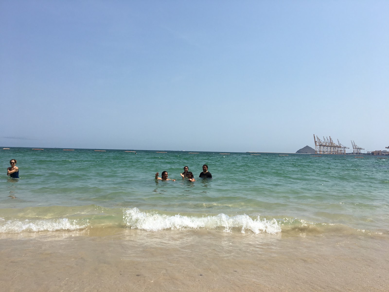 Khor Fakkan Beach'in fotoğrafı - rahatlamayı sevenler arasında popüler bir yer