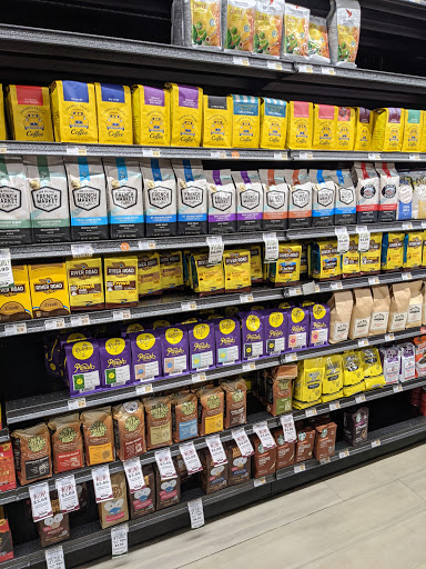 Grocery Store «Robert Fresh Market», reviews and photos, 7355 Highland Rd, Baton Rouge, LA 70808, USA