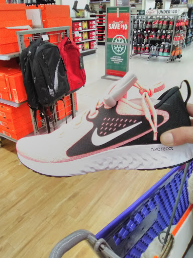 Sporting Goods Store «Academy Sports + Outdoors», reviews and photos, 145 Moss Grove Blvd, Knoxville, TN 37922, USA