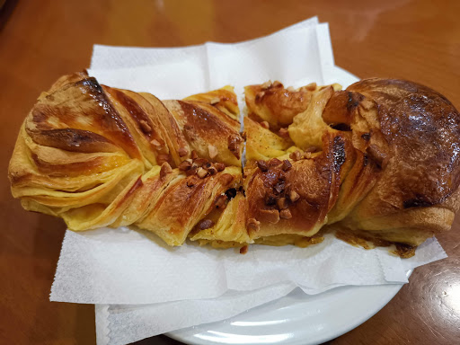 Pastelaria Colmeia no Moscavide, Lisboa